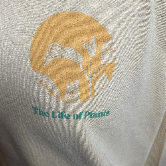 OLD NAVY “THE LIFE OF PLANTS” SOFT TSHIRT - Picture 3 of 4